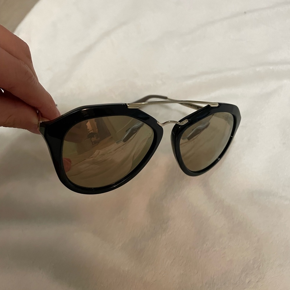Beautiful Prada Black and Gold Sunglasses - Picture 7 of 14